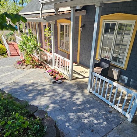 Hotel Fleurs Karaibes Saint-Alexandre-de-Kamouraska 外观 照片