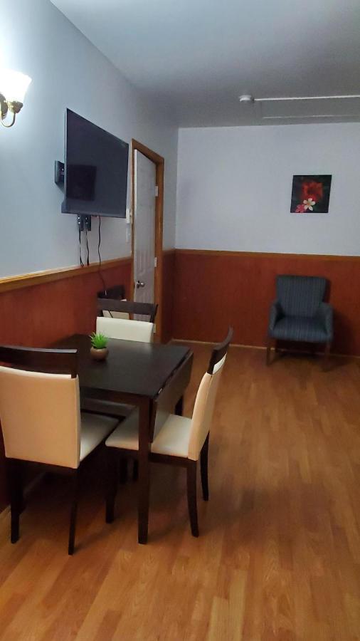 Hotel Fleurs Karaibes Saint-Alexandre-de-Kamouraska 外观 照片